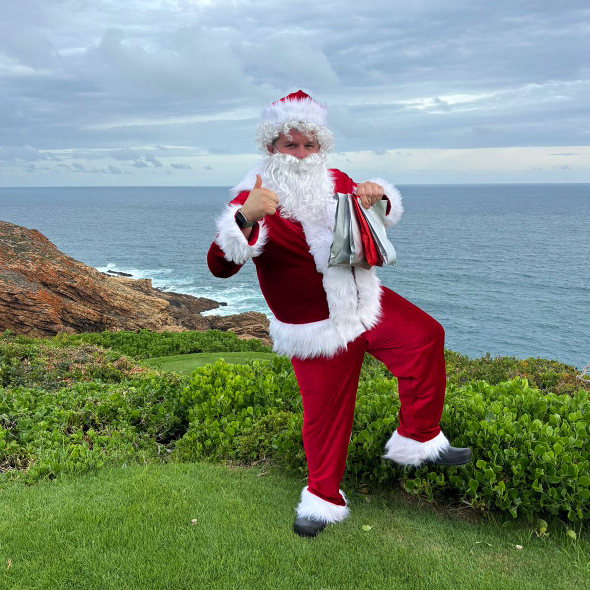 PinnaclePEstate's tweet image. We hope your Christmas was filled with joy, sunshine, &amp;amp; special moments shared with loved ones.

Of course (or should we say on course), Santa couldn’t resist stopping by to spread some cheer.

#PinnaclePointEstate #AwardWinning #FestiveSeason