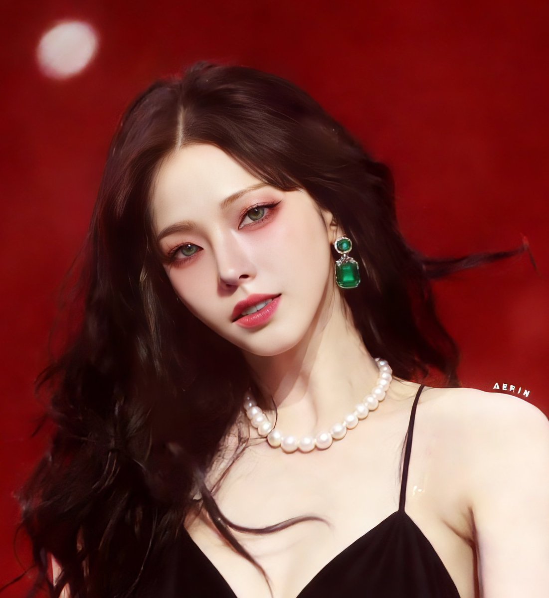 forkarina333's tweet image. anime                                          real life