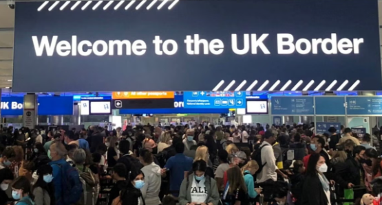 LawyerMonthly's tweet image. UK Immigration Crisis Explained: Latest Official Figures 
tinyurl.com/ahn9hmpp via @LawyerMonthly 

#UKImmigration #ImmigrationCrisis #NetMigration #AsylumBacklog #UKPolitics #LawyerMonthly