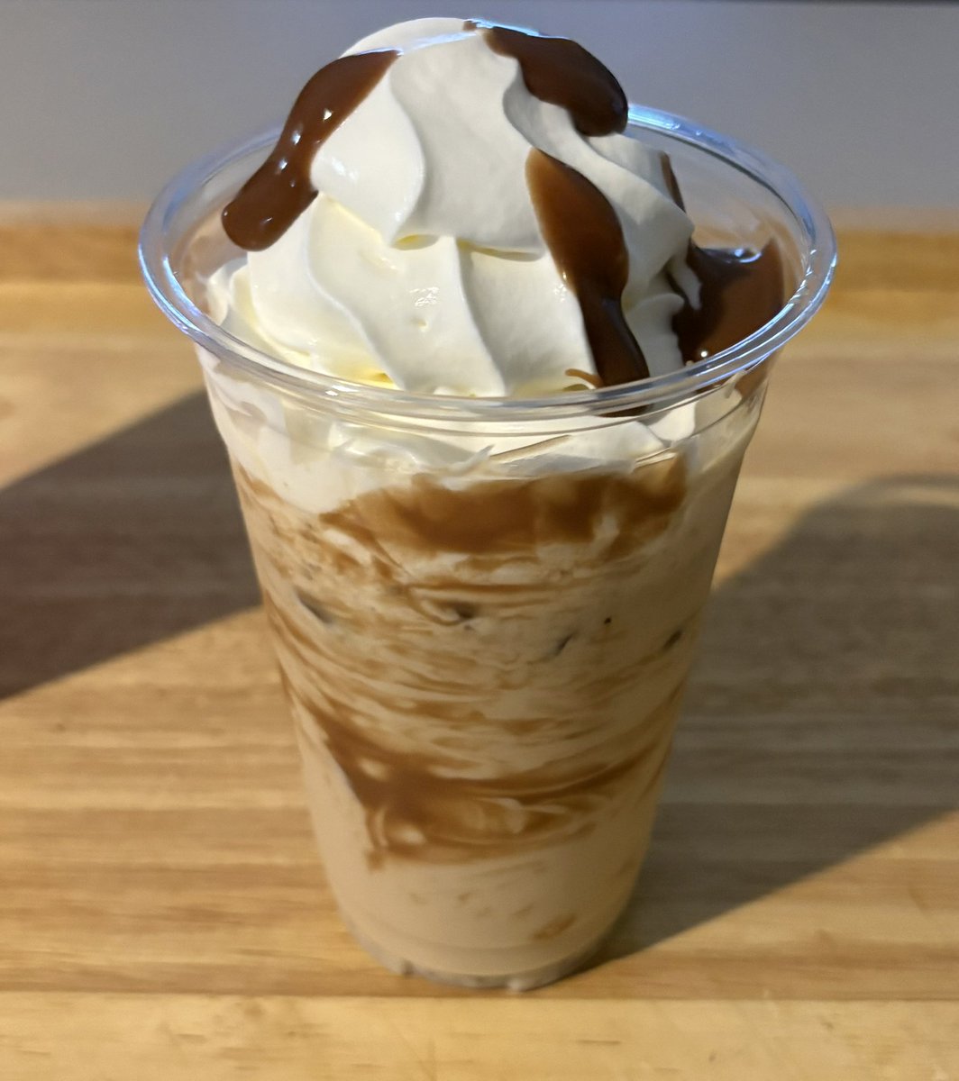 BigPapaLemonTTV's tweet image. I’ll make you vanilla ice lattes all the time ☺️💛