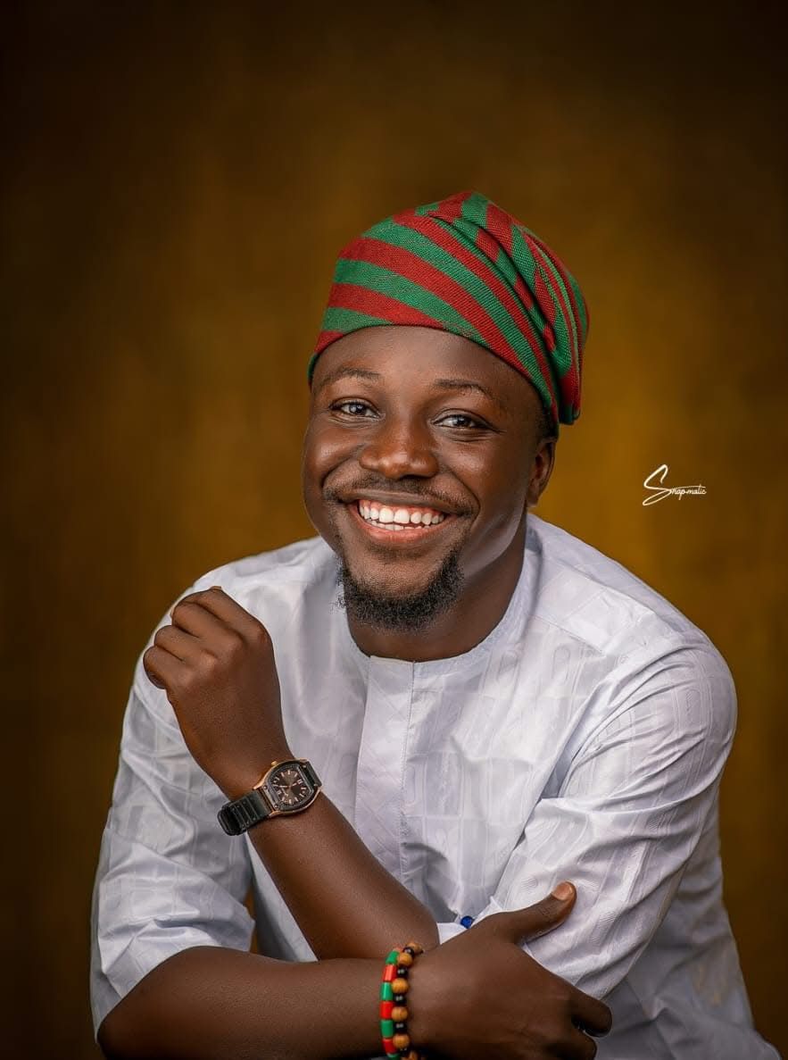 VOBA Jos Chapter Personality of the week December 29th to January 3rd

Paul Pwajok Bot, in celebration of his person and his contribution to humanity and VOBA

Name: Paul Pwajok Bot 
Nickname: Borre Bot
Birthday: 22nd November 
Set: 2012
House: St. Mark's &amp; St. Peter's