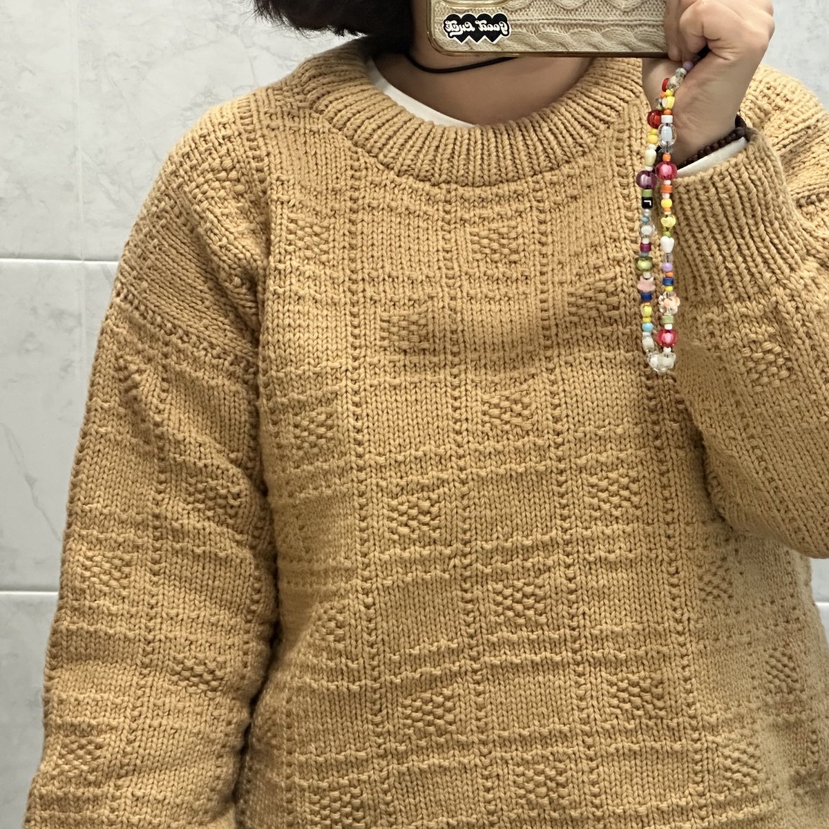 yeonkyyy's tweet photo. 겉뜨기 안뜨기로만 무늬 내고 싶다면
네모 스웨터도 함 봐줬음 좋겠다
이렇게 귀여운대
쿠키같음 https://t.co/Ef1cvrR2eH