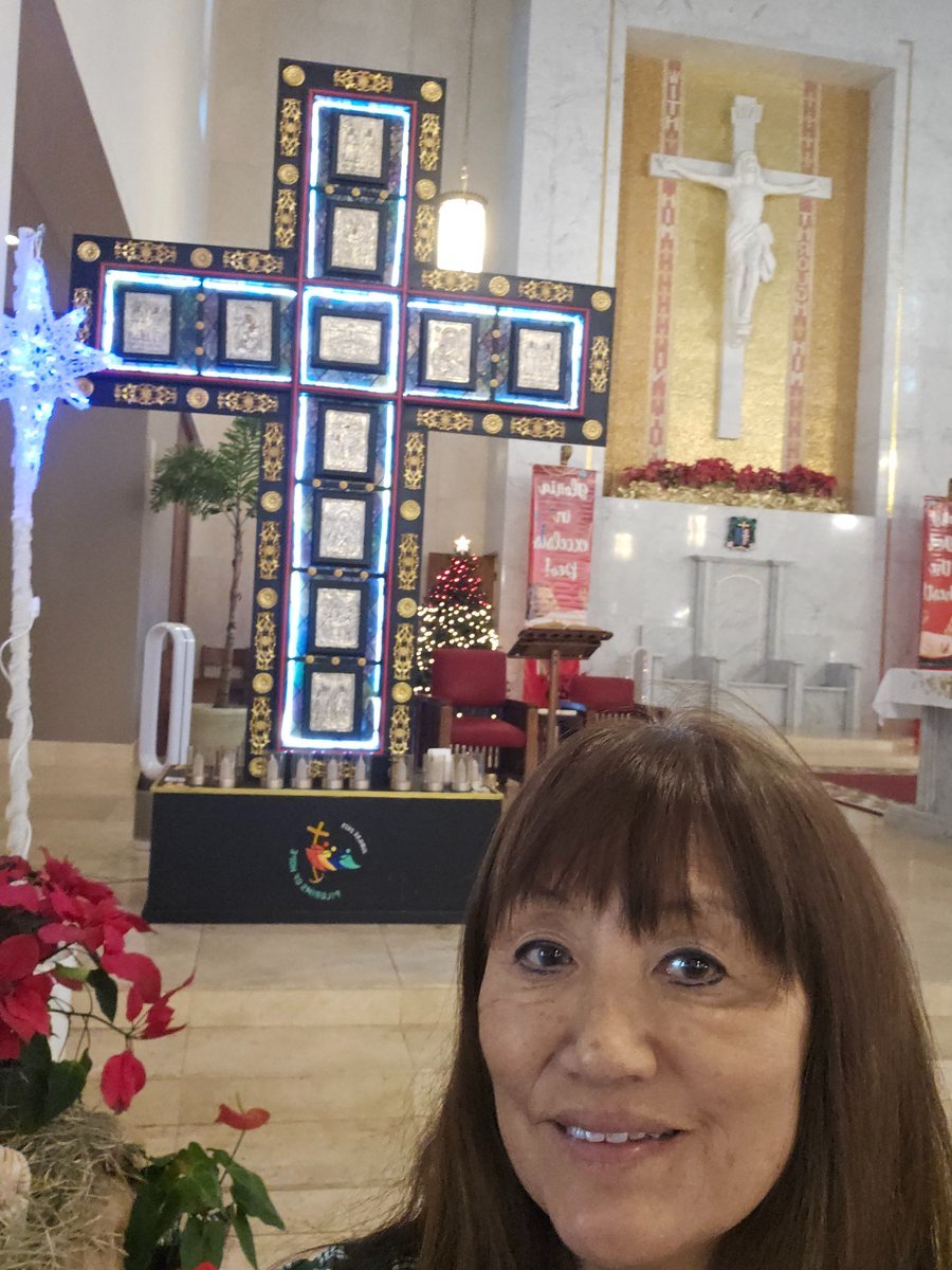 lisaaiko's tweet photo. Hawaii's Jubilee Cross 2025 with the beautiful grotto https://t.co/YqsmQxxSyK