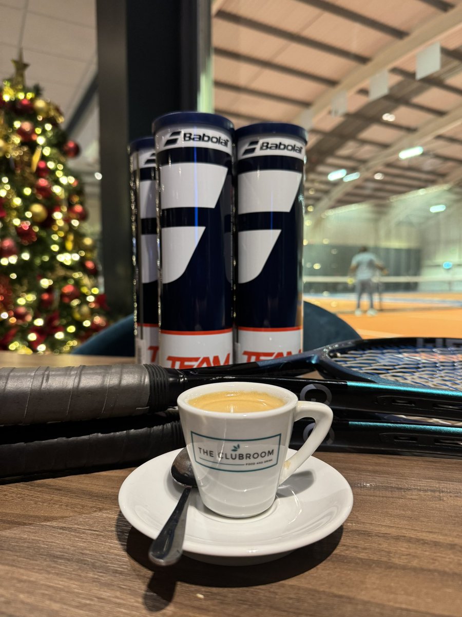 MariaSabrina78's tweet photo. Always enjoy a early morning hit @DavidLloydUK https://t.co/tDtvmcMEsL
