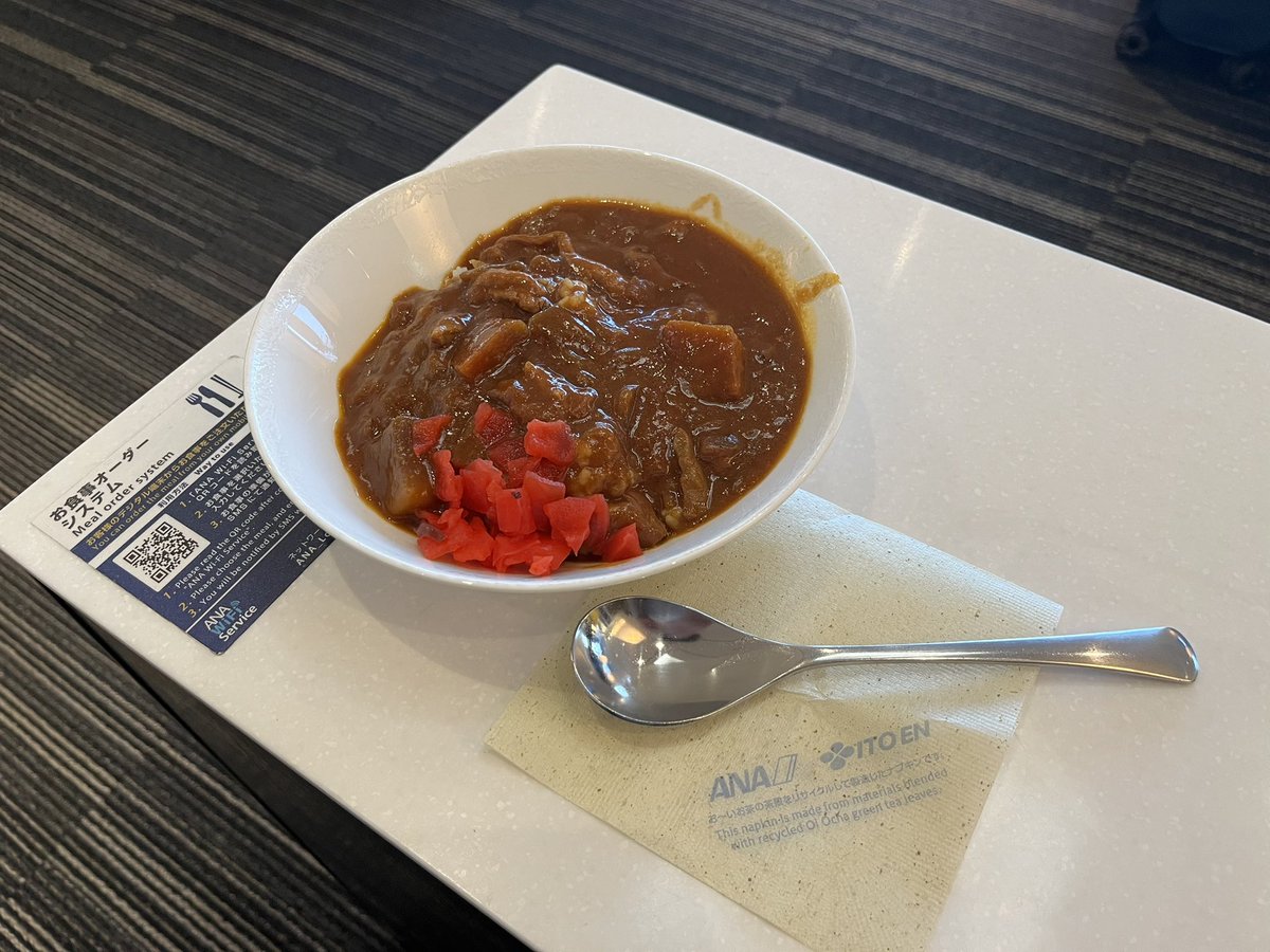 automatic787's tweet image. やっと仕事を納めて出国します😁

SFCっていい制度ですね。
最近ほとんどANA便に乗らないのに、ラウンジを使わせてもらえるのはありがたい。

暖かい所でのんびりと過ごしてきます😊