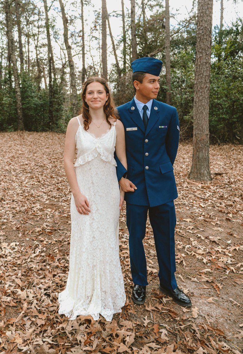 Chris 🕊️ tweet media