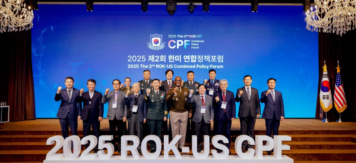 CDRUNCCFCUSFK's tweet photo. Today’s discussion underscored a simple truth: the threat on this peninsula is modernizing, so our alliance must modernize faster. Across UNC, CFC, and USFK, we are integrating, exercising, and innovating to ensure credible deterrence every day. https://t.co/hssCP2XDQ6