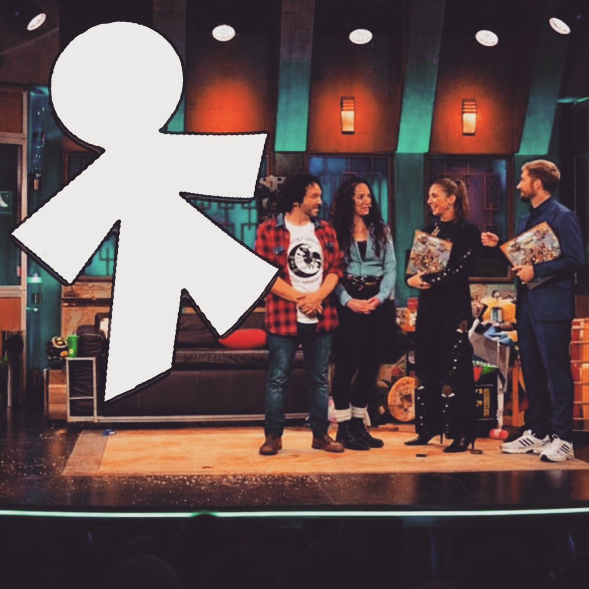 RockeMeigas's tweet photo. Sentimos decepcionaros familia, pero no actuaremos en @LaRevuelta_TVE ... por ahora.
Aunque si a @davidbroncano le apetece seguro que con su sueldo llega para que le hagamos una visita. Tocamos barato y afinados, a veces.(Es el gaitero🤫)
#folkgallego #estiloNoReM #inocentes https://t.co/42yuMfTBCE