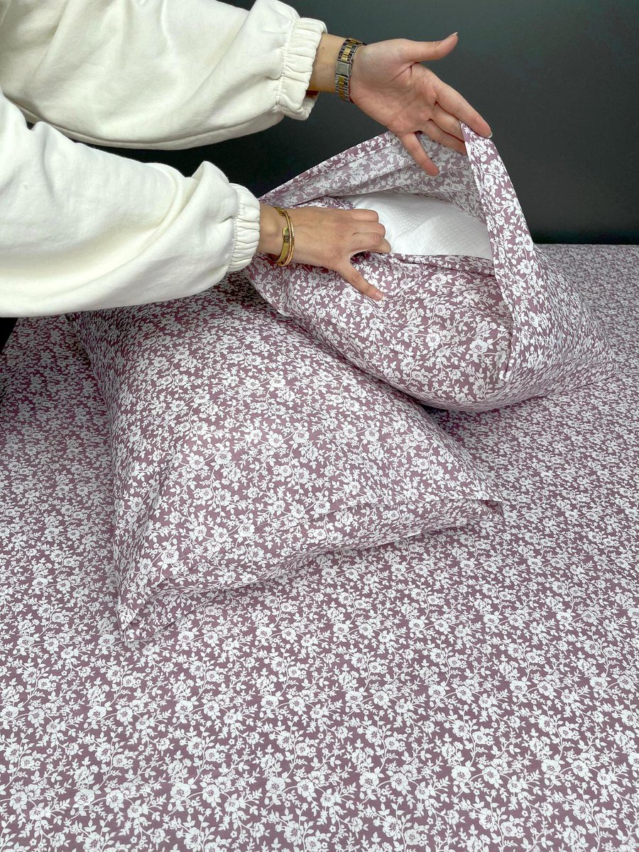 Yeni bir gün başladı Dünya tüm hırsı ile koşturuyor peşinden Rabbim hayırlı etsin .. 

Yeni ürün ve çok çok uygun fiyat değerlendirin derim 

Tek kişilik 100x200
Çift kişilik 160x200 
kapaklı yastıktır 

Çift kişilik çarşaf seti 💥298₺💥
Tek kişilik çarşaf seti 💥268₺ 💥