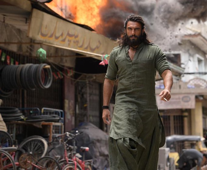When content meets scale and conviction 💪
#Dhurandhar stands tall as the new benchmark for Hindi cinema
#IndustryHit