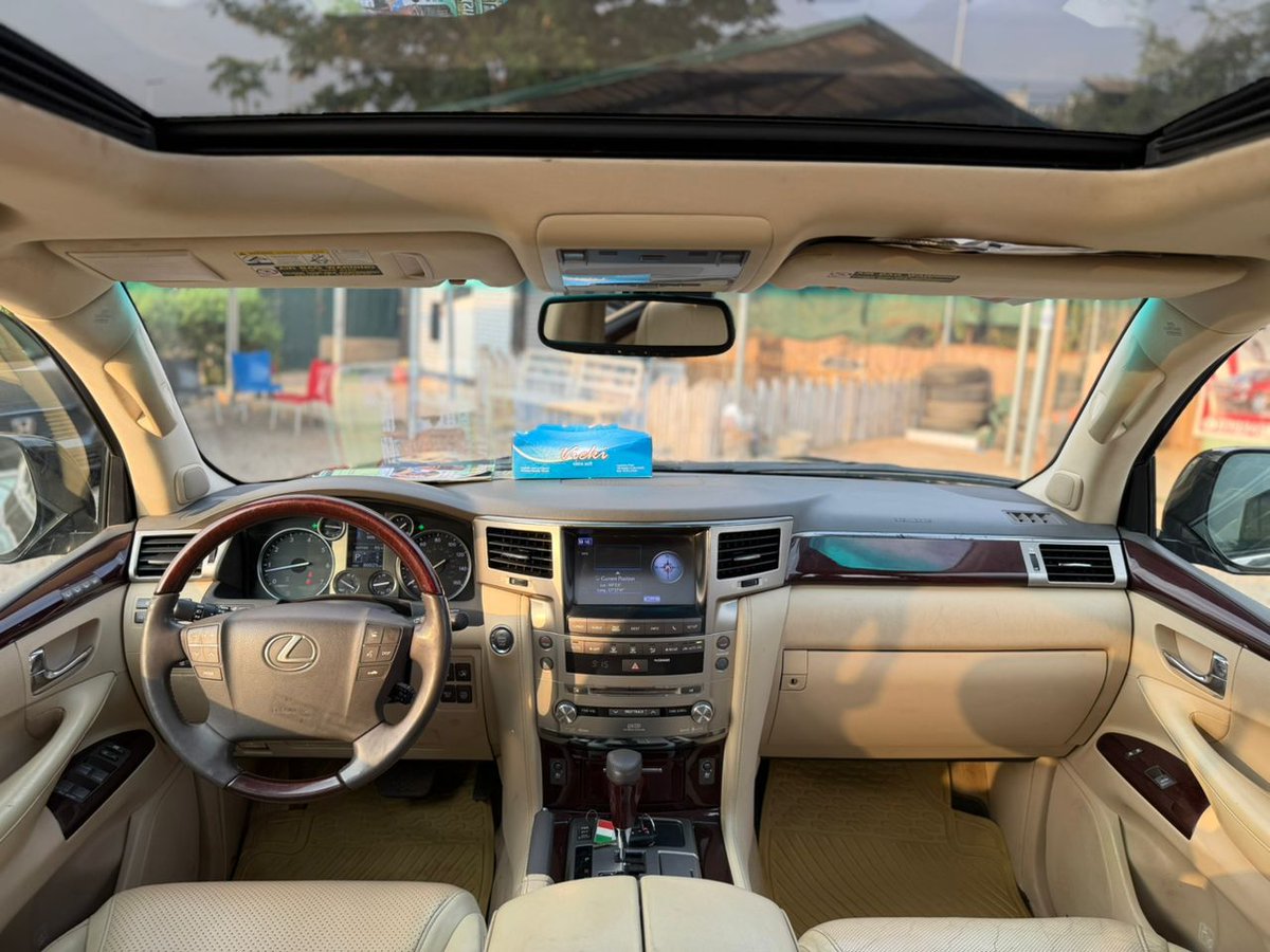 Coded_XM's tweet image. Searching for a high-end vehicle ? 

#coupthisride #lexusLX570 #rideinabuja