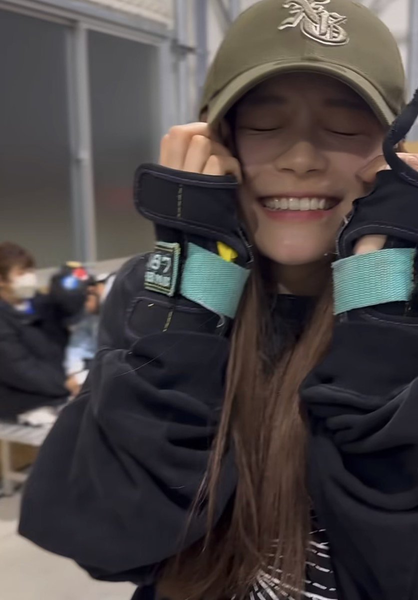 NGT77717610's tweet image. 乗り越えられない壁はない
努力は裏切らない

言うのは簡単だけれど
それをやり切ること、実現することは千倍、いや万倍の違いがある

くじけかけ、泣きべそかいたこともあるかもしれないが、清司麗菜は見事に体現した

#キックフリップができるアイドル 爆誕おめでとう🛹🎊㊗️

#清司麗菜 #skatelife