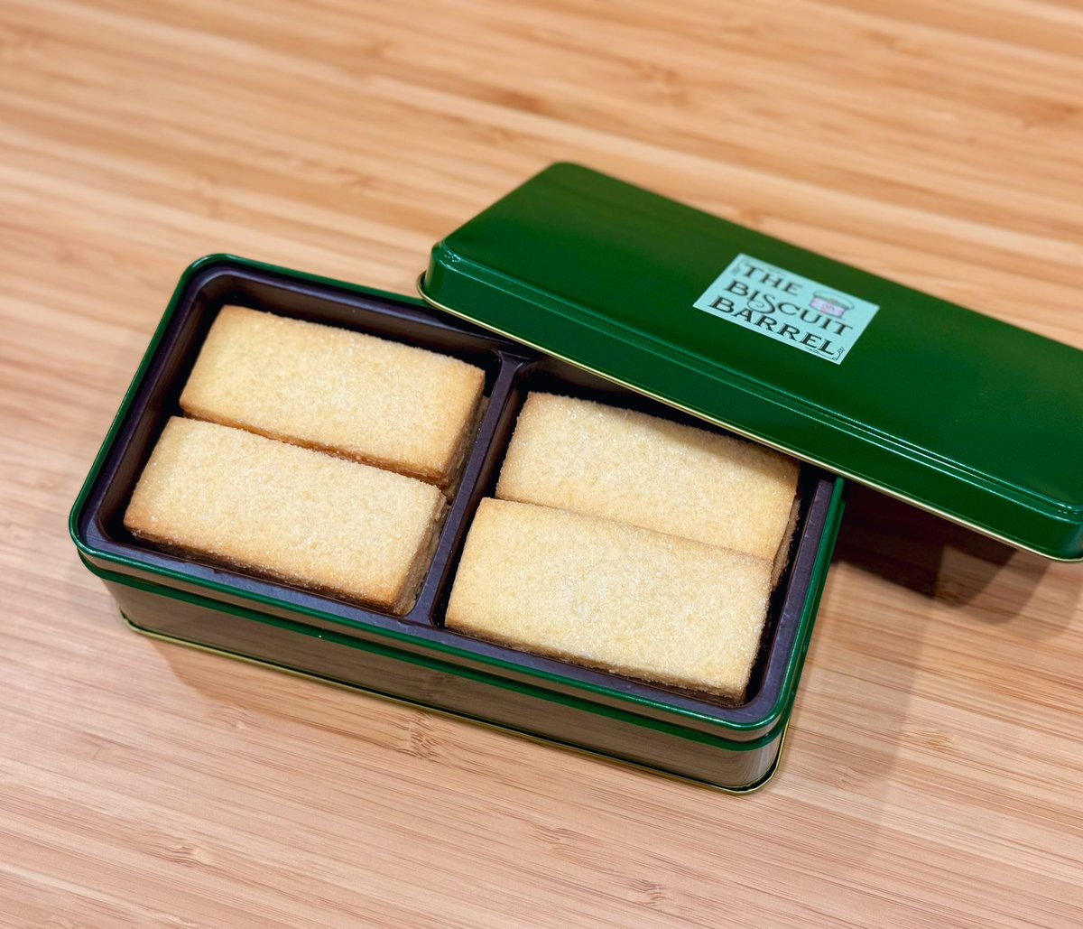 今年の誕生日プレゼントはずっと前から 気になってたThe Biscuit