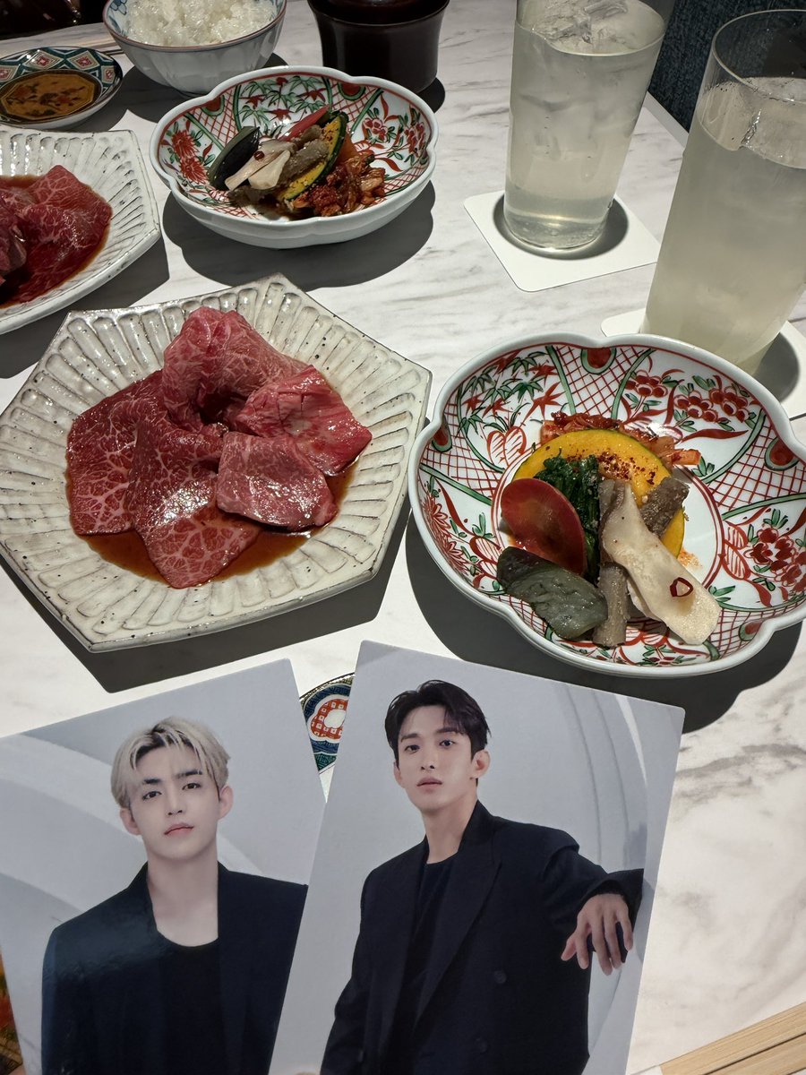 고기~ㅋㅋㅋㅋㅋ
같이 왔어용~:)♡