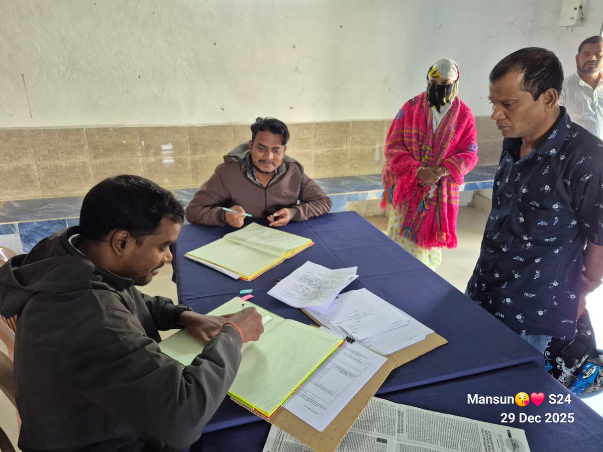 SubCollectorHdl's tweet photo. The grievance hearing held today at the Sub-Collector’s Office, Hindol, concluded successfully. Members of the public presented their grievances, which were carefully reviewed by officials. Appropriate directions were issued for immediate resolution and follow-up. https://t.co/bRqdWz0lSJ