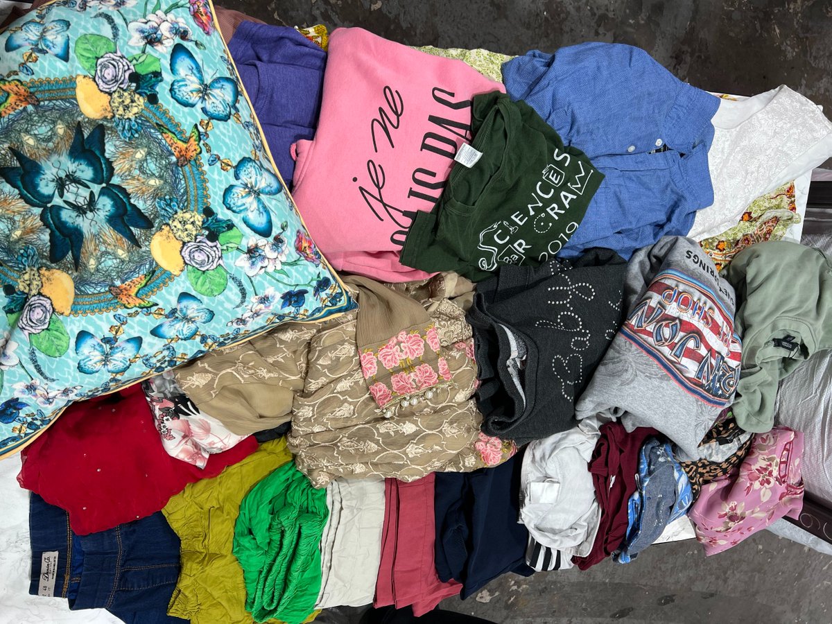 Foursfze's tweet image. Grade-B Used Clothes
Available
Interested Buyers may contact
WhatsApp: +971506802492
E-mail: info@foursfze.com and bdm@foursfze.com
Material: Grade-B Used Clothes
Offer code: EUTE0232102536

whatsapp.com/channel/0029Va…

#GradeBUsedClothes #UsedClothing #SecondHandClothes