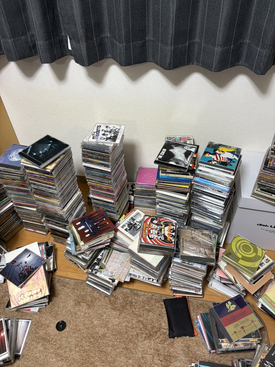 す (断捨離中) Post by Matsu54 on X: 断捨離中。