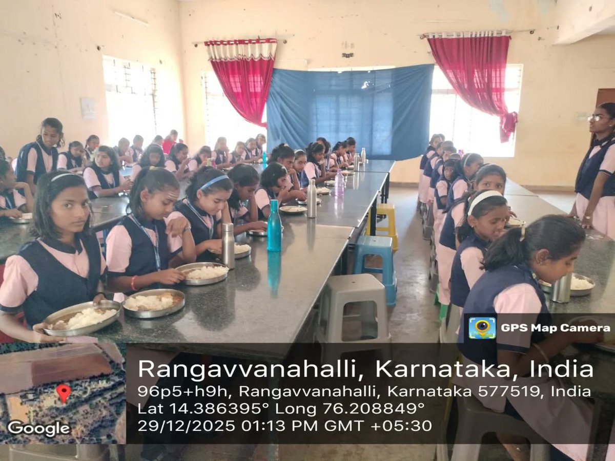 mdrs31's tweet photo. Today lunch  #SocialAudit_SWDMeals #SocialWelfare_Karnataka https://t.co/S61UfuyrnJ