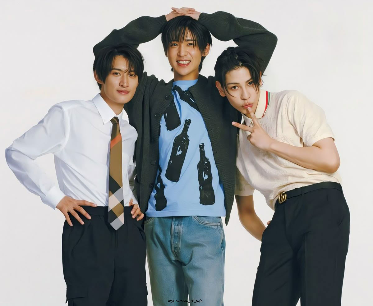 sn_koji_info's tweet photo. 止まらない成長、その真ん中にいる3人。
J-GENERATION 2026年1月号
年少組フォーカス特集
ラウール/向井康二/目黒蓮
“今だからこそ”の表情を、ぜひ。
🛒公式ストア
https://t.co/z6Socqzc8y
#向井康二 #SnowMan
#JGENERATION https://t.co/tkVz8IAX2W