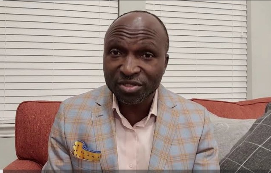 Fatwa à l'endroit des tutsis congolais
Le général Ekenge et Mubenga doivent etres être arrêtés et déférés devant la justice.
Le communicateur mubenga a appelé à massacrer tous les tutsis congolais en RDC
L'appel au génocide des tutsis congolais et d'autres tribus doit cesser.