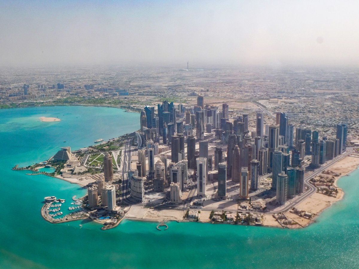 Qatar’s logistics sector is emerging as a powerful driver of economic growth, supported by rising trade volumes, expanding transshipment activity and sustained investment in port infrastructure.

Read more here: logisticsmiddleeast.com/news/hamad-por…

#Qatar #Logistics #Maritime #Trade