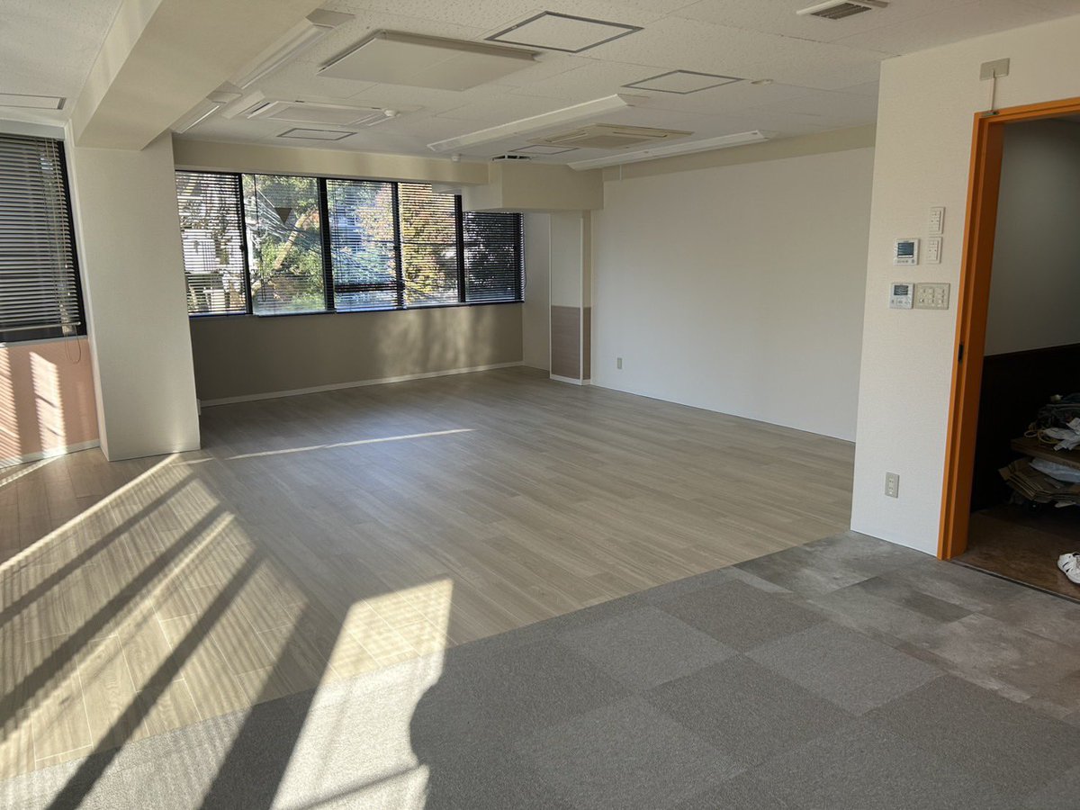 sugi_ceo's tweet photo. 1月15日オープンする予定のピラティススタジオ。まだマシンも受付も到着していない
果たして間に合うのか？！To be continued… https://t.co/iAB1PM1rfY