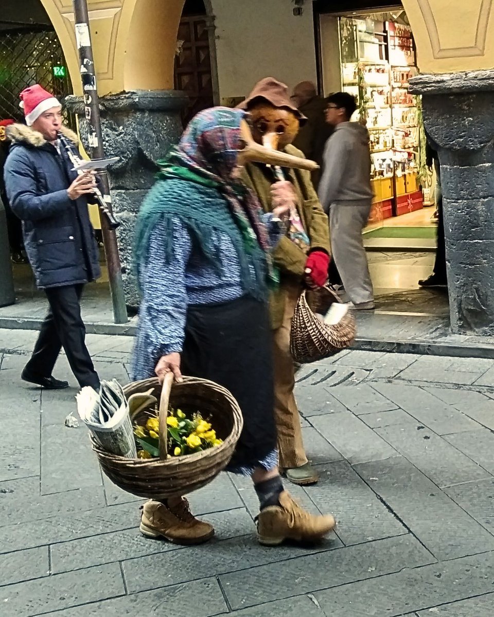 I expected #mysticalinsight, but the #rhymedverses turned out to be #wittysatire focused on local politics! Still, it was a fun experience

#oracle #FireFestival #WinterFestival #diviner #dowser #tealeafreader #divining #dowsing #tealeafreading #rebellonna #rebellunn #confuego