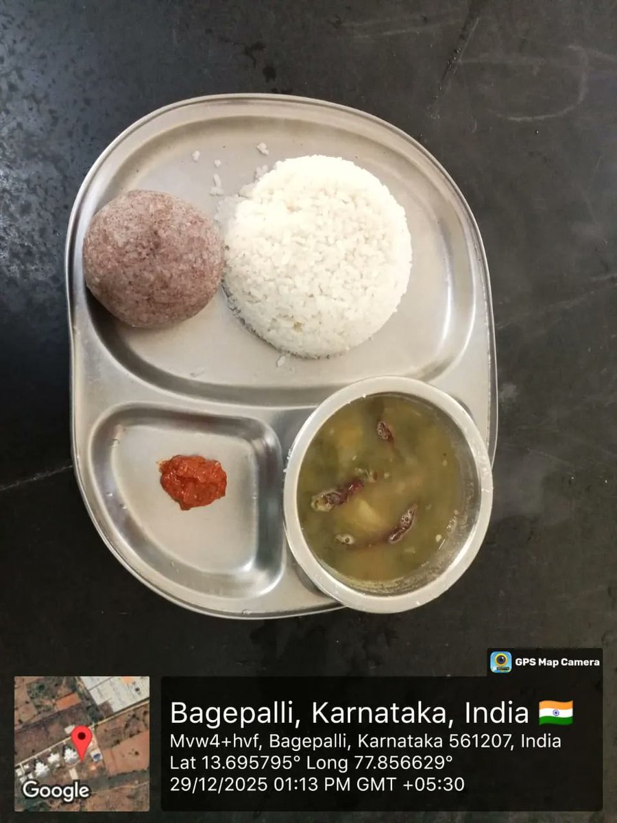 MorarjiSC52's tweet photo. Lunch  #SocialAudit_SWDMeals #SocialWelfare_Karnataka https://t.co/4yJ2yHTe1o