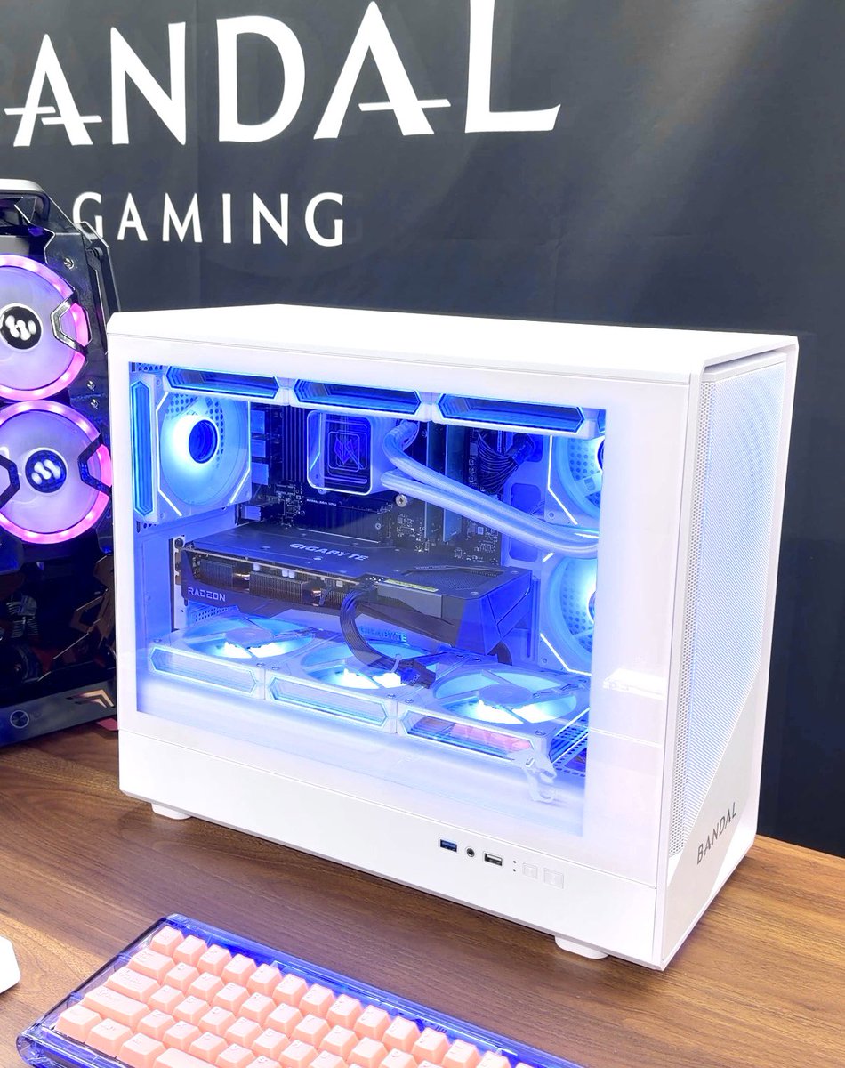 nanonanopi_7's tweet image. バンダルゲーミングさん(@BANDAL_PC )に招待いただいてBANDAL GAMING FESに遊びに行ってきたよん⋆͛🎮⋆͛