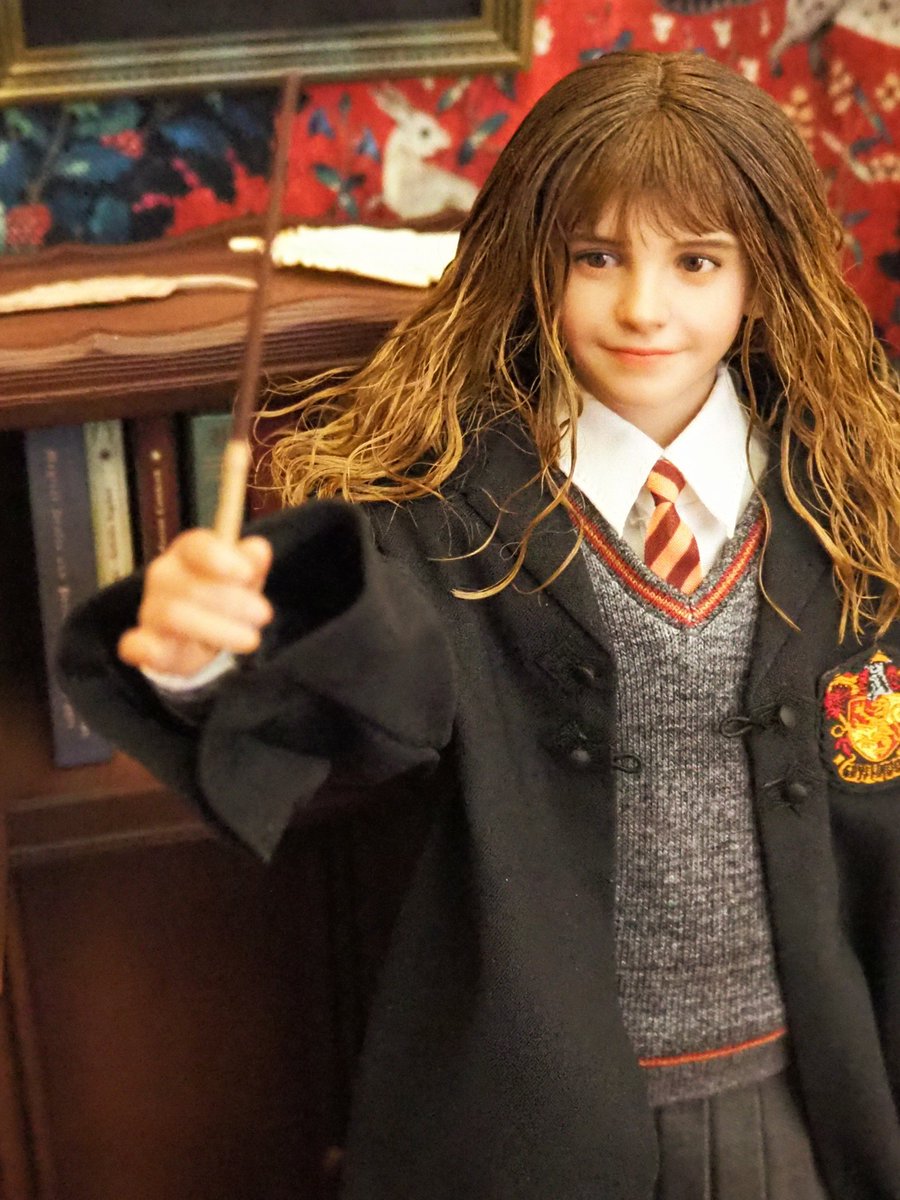 今日開封した INART 1/6 ハーマイオニー DELUXE version INART の開封