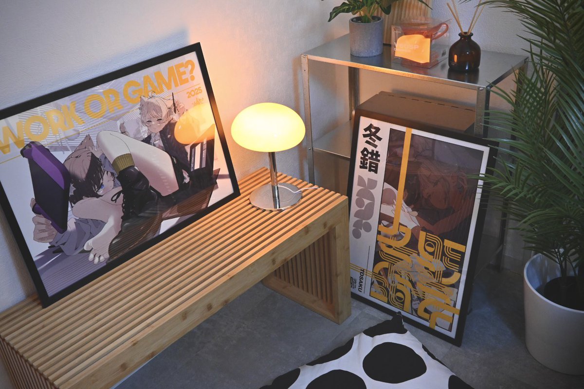 冬コミグッズ紹介】 A2リバーシブルポスター(各¥2000) 「インテリア