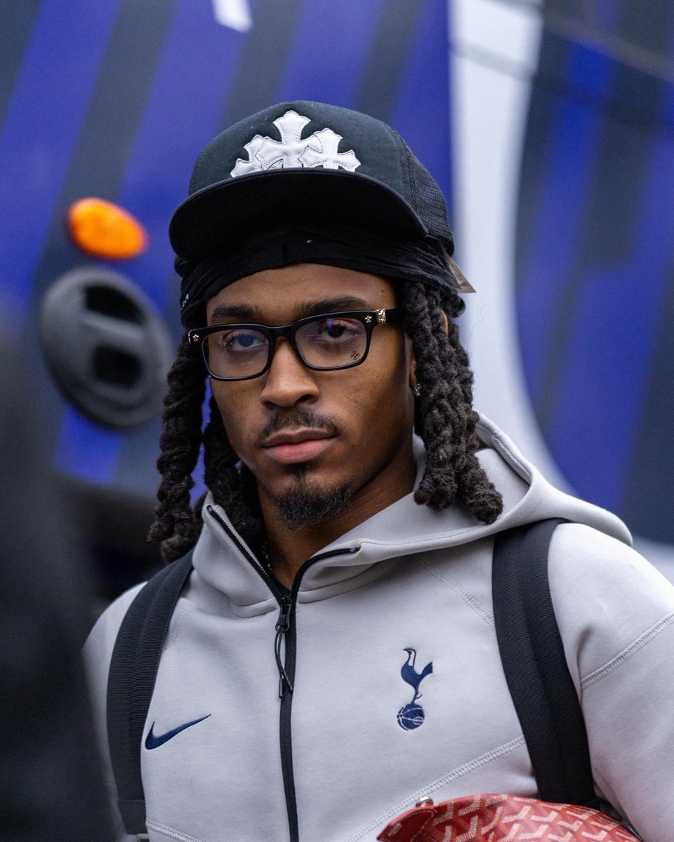 PhotoAdamBrooks's tweet photo. @SpursOfficial check in for LDN derby

📍Selhurst Park

📸  @PhotoAdamBrooks 

#spurs #premierleague #sportsphotography https://t.co/tfLrNwBxyw