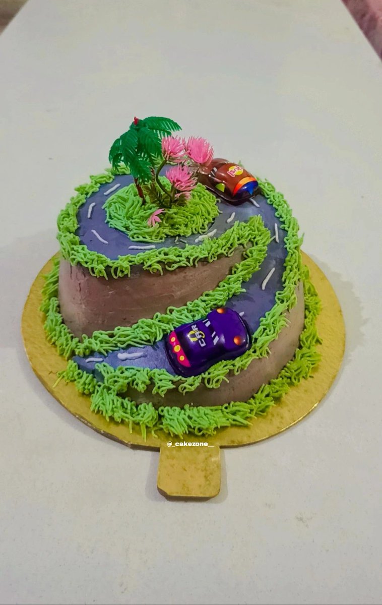 cakezone__'s tweet photo. 💯%Eggless Birthday Cakes🥰
All flavours are available 👍👍
Saharanpur 📍
We create colourful and delightful memories❤️
@_cakezone__

#saharanpur #cake #chocolatecake #birthdaycake https://t.co/3S4XlM0IQV