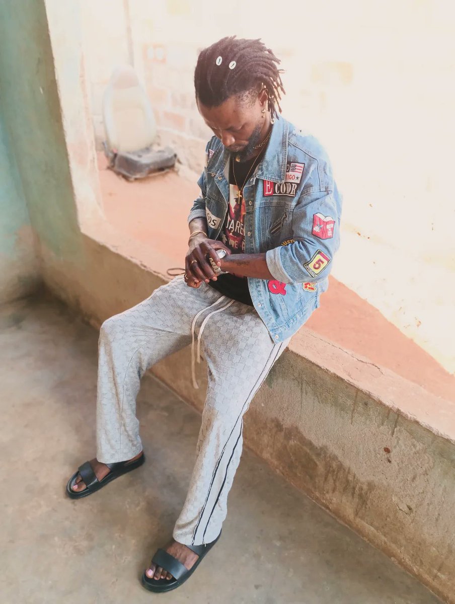 BioPastor's tweet image. A pessoa a partir da qual Deus criou a GBP.