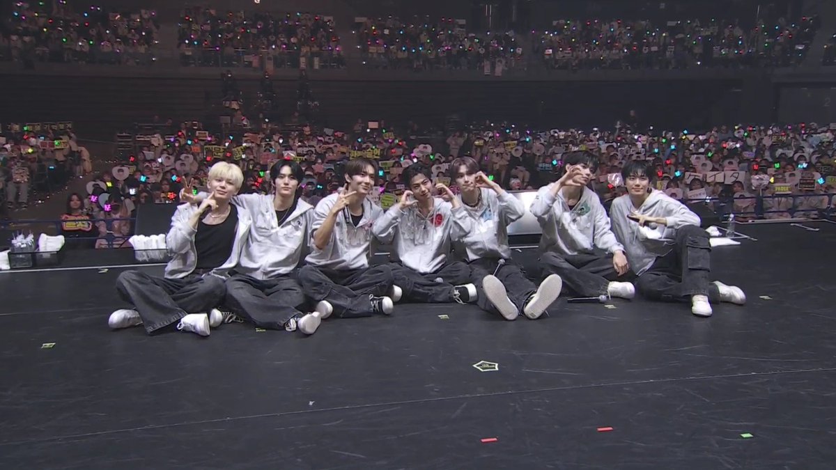 zerobyeon's tweet photo. #EVNNE https://t.co/M0fOp093mJ