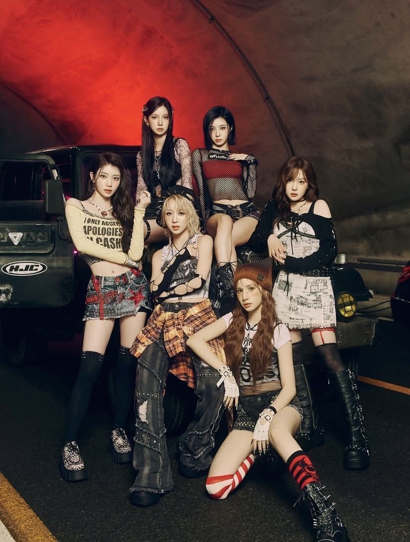 Kep1ian4896051's tweet image. วง Kep1er ที่มีสมาชิก 7 คน ซึ่งเกิดจาก Girls Planet 999 ยังคงเติบโตด้วยความสามารถ เสน่ห์ และแฟนคลับนานาชาติที่ซื่อสัตย์

💫 เพลงใหม่ ทัวร์เวิลด์ทัวร์ “Into The Orbit: Kep1asia” และการมีตัวตนในระดับโลก
#Kep1er #Kep1ian #Kpop2025 #IntoTheOrbitTour