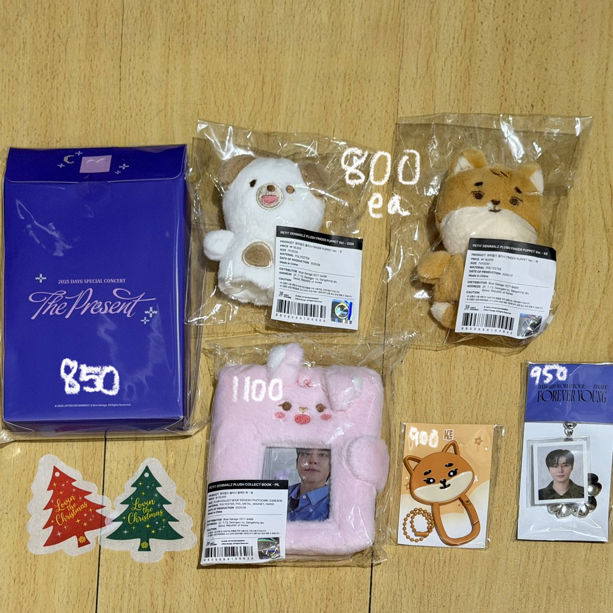 allocarts's tweet image. 📦 #with_allocarts || wts lfb ph

⟢ day6 assorted concert md

⭐️ the present photoset dowoon (sealed)
⭐️ the decade coll book wonpil, ke carabiner
⭐️ forever young finale finger puppet don ke, youngk pendant

— on hand ready to ship !
— freebie tps confetti🎄
— reply/dm ~