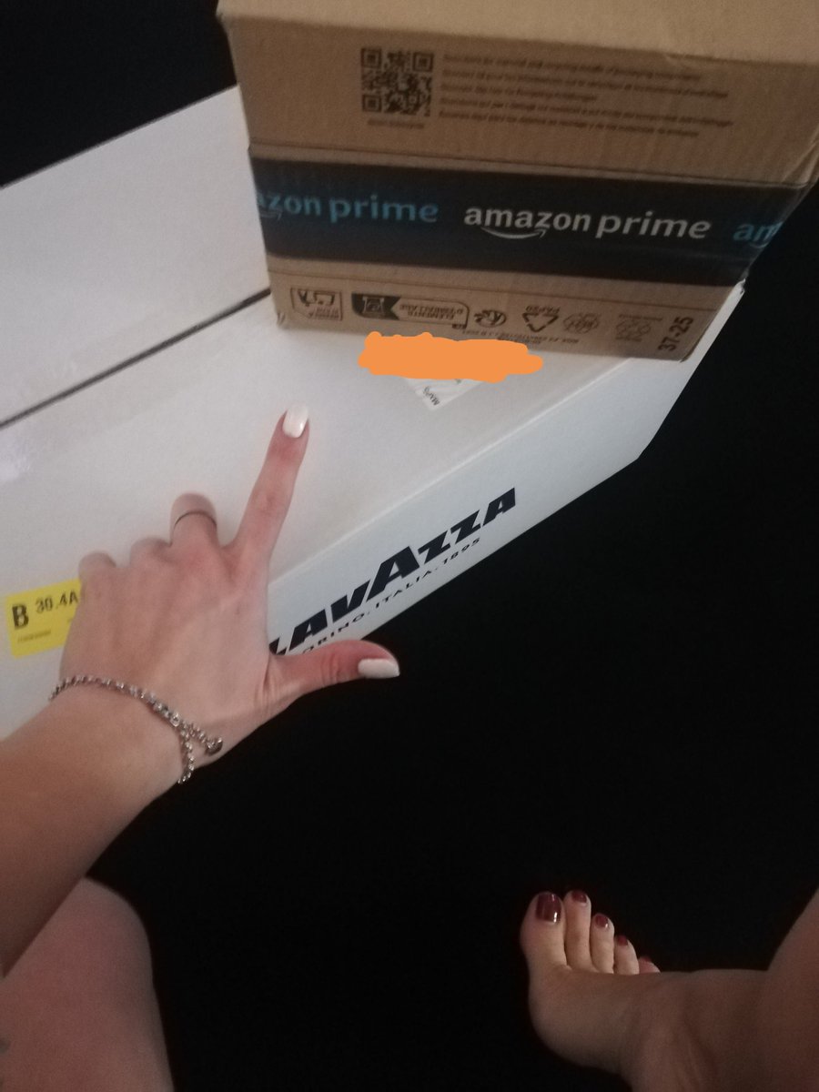 Incessante, come il tuo pensiero verso di me, verso la tua carta che deve sempre essere pronta a essere svuotata per me