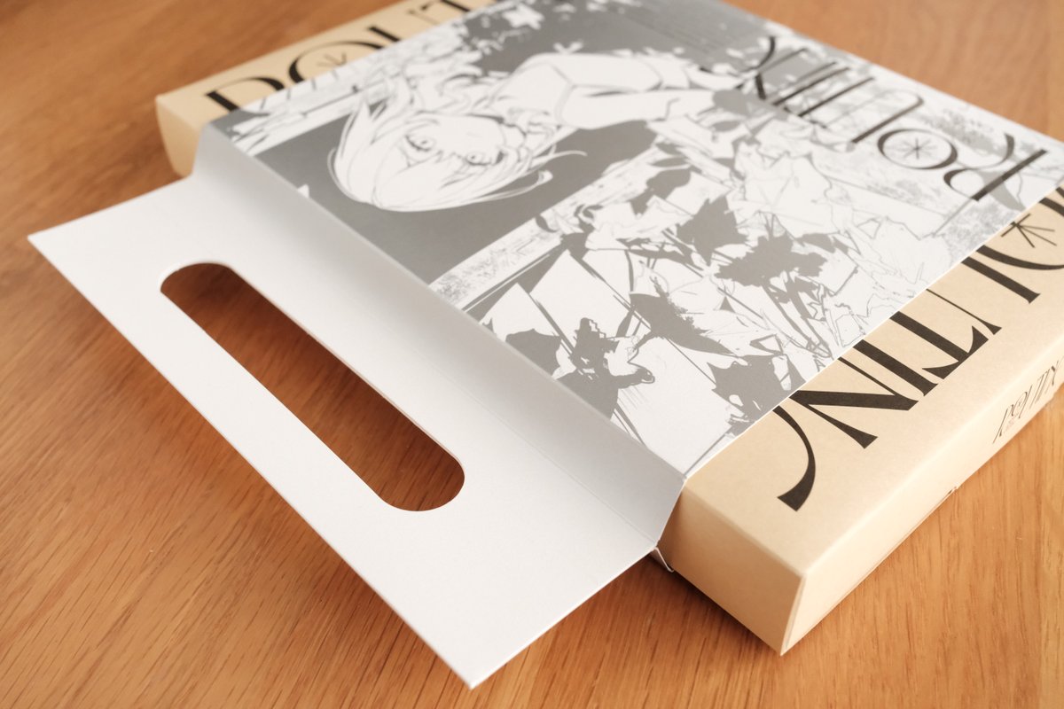 新刊セットの実物サンプルです！帯紙を特注で取っ手付きの形に仕上げて