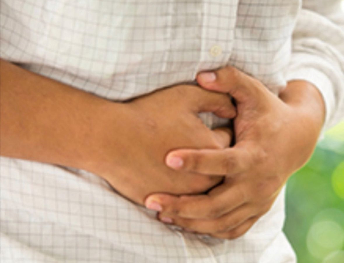 ♦️تزداد مشكلة الامساك مع دخول فصل الشتاء وقد يسبب 
▫️البواسير الداخليه والخارجية 
▫️نتوءات في القولون
▫️الشرخ الشرجي

♦️للوقاية منه احرص على
▪️شرب مالايقل عن ٢ لتر ماء
▪️اكل غذاء عالي الالياف
▪️اخذ الملينات في حال استمرار الامساك