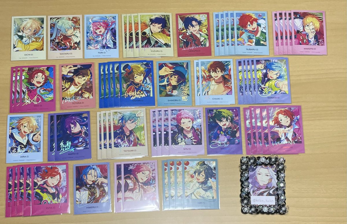 kelun_kukn's tweet photo. 【交換 譲渡】あんスタ 中国 星幻 序曲 写真カード ポラロイド チェキカード

譲▶︎画像1~6

求▶︎星幻凪砂(3,4弾>>1,2弾)>>序曲凪砂
又は180円+送料

郵送のみ、1/5以降の発送
交換1枚から可ですが、まとめての方優先
譲渡は3枚から
お声掛けはツリー1番下へ⬇️ https://t.co/HyoXpJx7MK