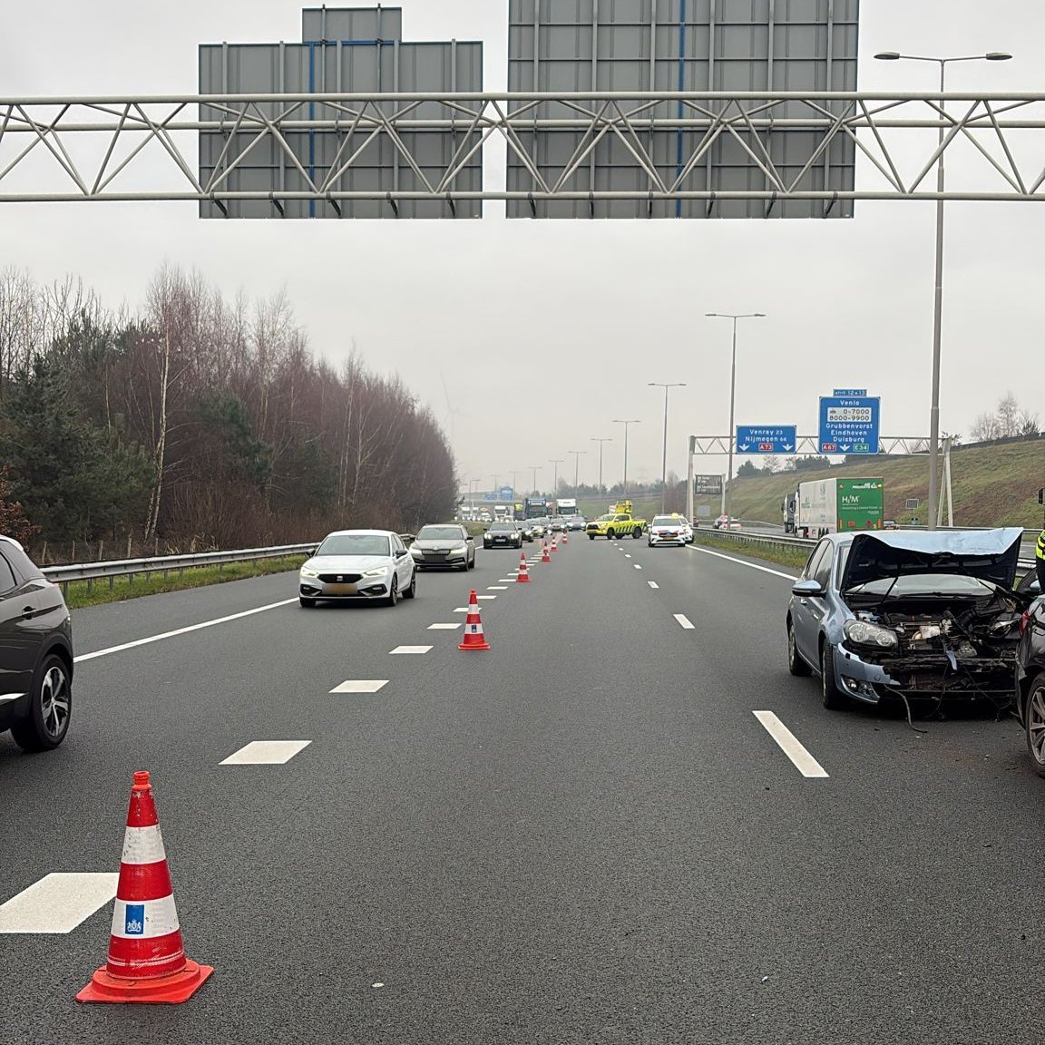 Ongeval met drie voertuigen op de A73