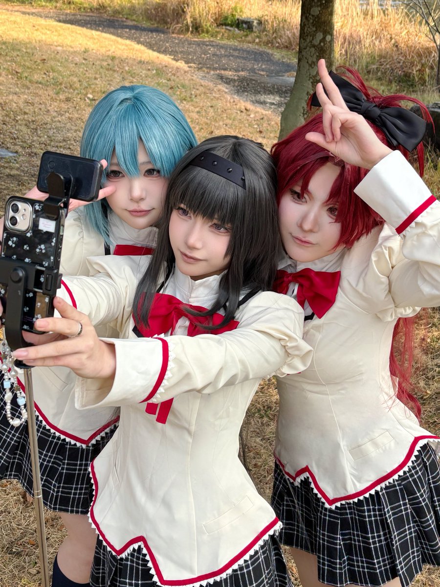 ra_11_ra_'s tweet photo. cosplay
魔法少女でコス納してきた💙
ちょーぜつ楽しい1年でした🥹！ https://t.co/bFnLIBPQNo