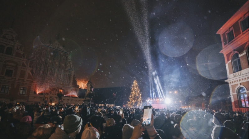 Rīdzinieki un pilsētas viesi aicināti sagaidīt 2026. gadu līksmās svinībās galvaspilsētā! No 31.12. pl. 21.00 līdz 01.01. pl. 02.00 svētku norises notiks sešos Vecrīgas laukumos. Par atmosfēru un dejām rūpēsies Latvijā un ārvalstīs iemīļoti DJ.

Vairāk 👉 ej.uz/kkvt