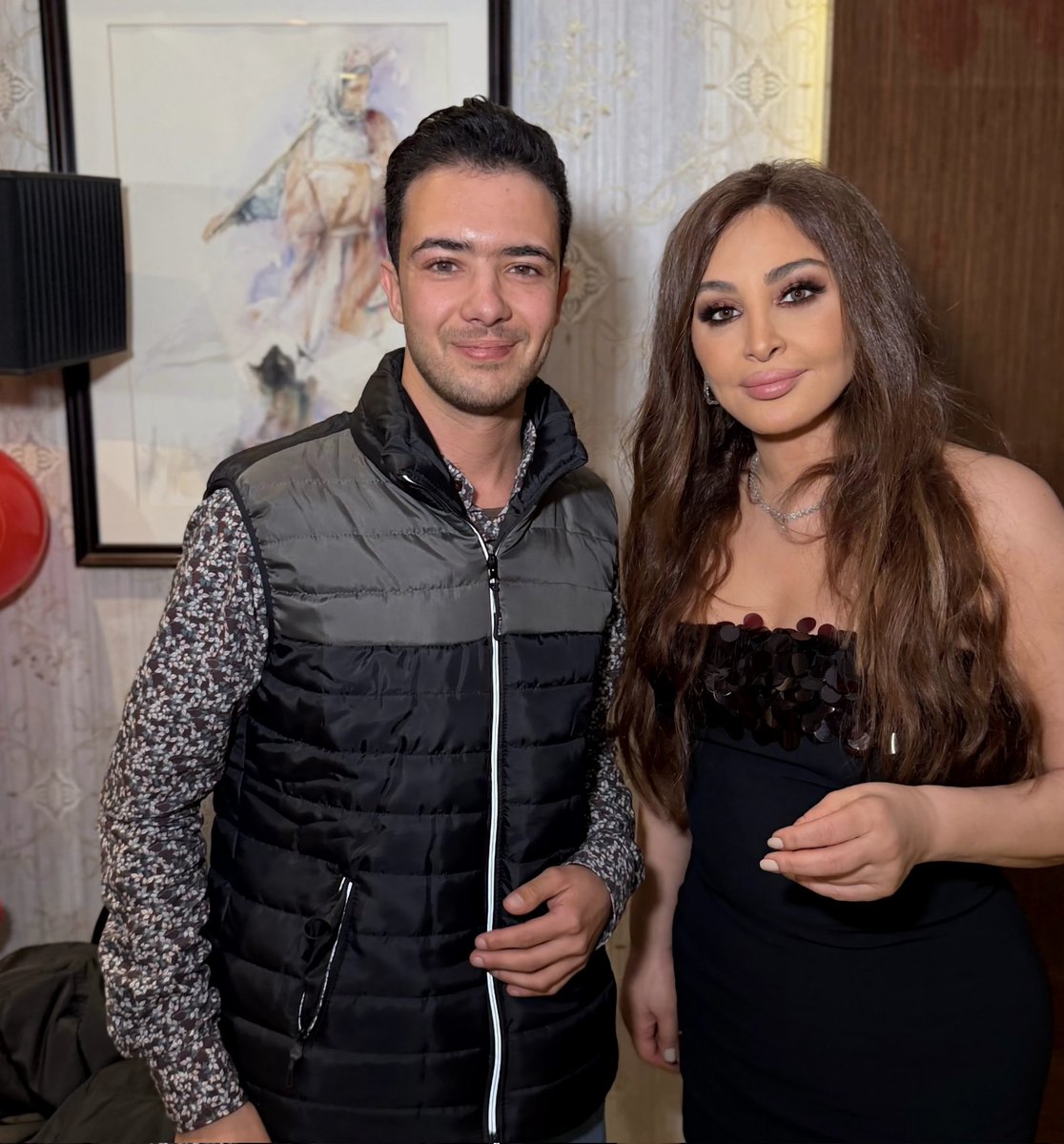 نجمة #بيروت وإبنة الشّاعر الحالم الذي أنجب قصيدته الحيّة #إليسا. كثيرًا ما كنتِ أهم مصادر إلهامي في الكتابة وعالم رواياتي 🤍 وأنت بلا شك بطلةٌ روائيّة تقيم في كُتبي ومخطوطاتي مثلما يقيم إحساسك وصوتك فينا. بعد الآن على الأدبِ أن يسجل مسيرتكِ وسأفعل!
<a href="/elissakh/">Elissa</a>
