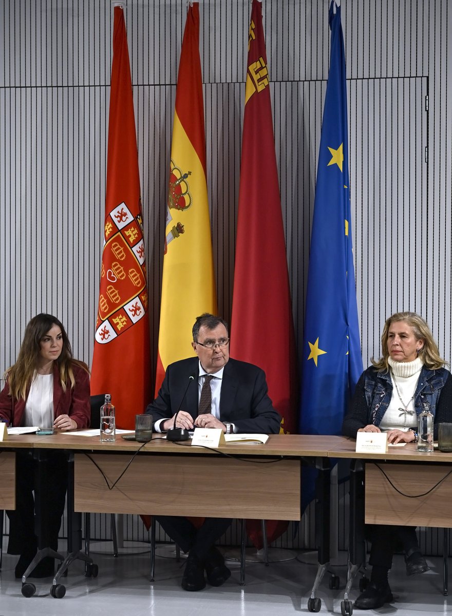 El año pasado dije que había dos proyectos estratégicos de la ciudad que no habíamos conseguido poner en marcha: San Esteban y el nuevo modelo de transporte.

Hoy puedo decir que, gracias al trabajo realizado a lo largo de todo 2025 y al esfuerzo del equipo que me acompaña, esos