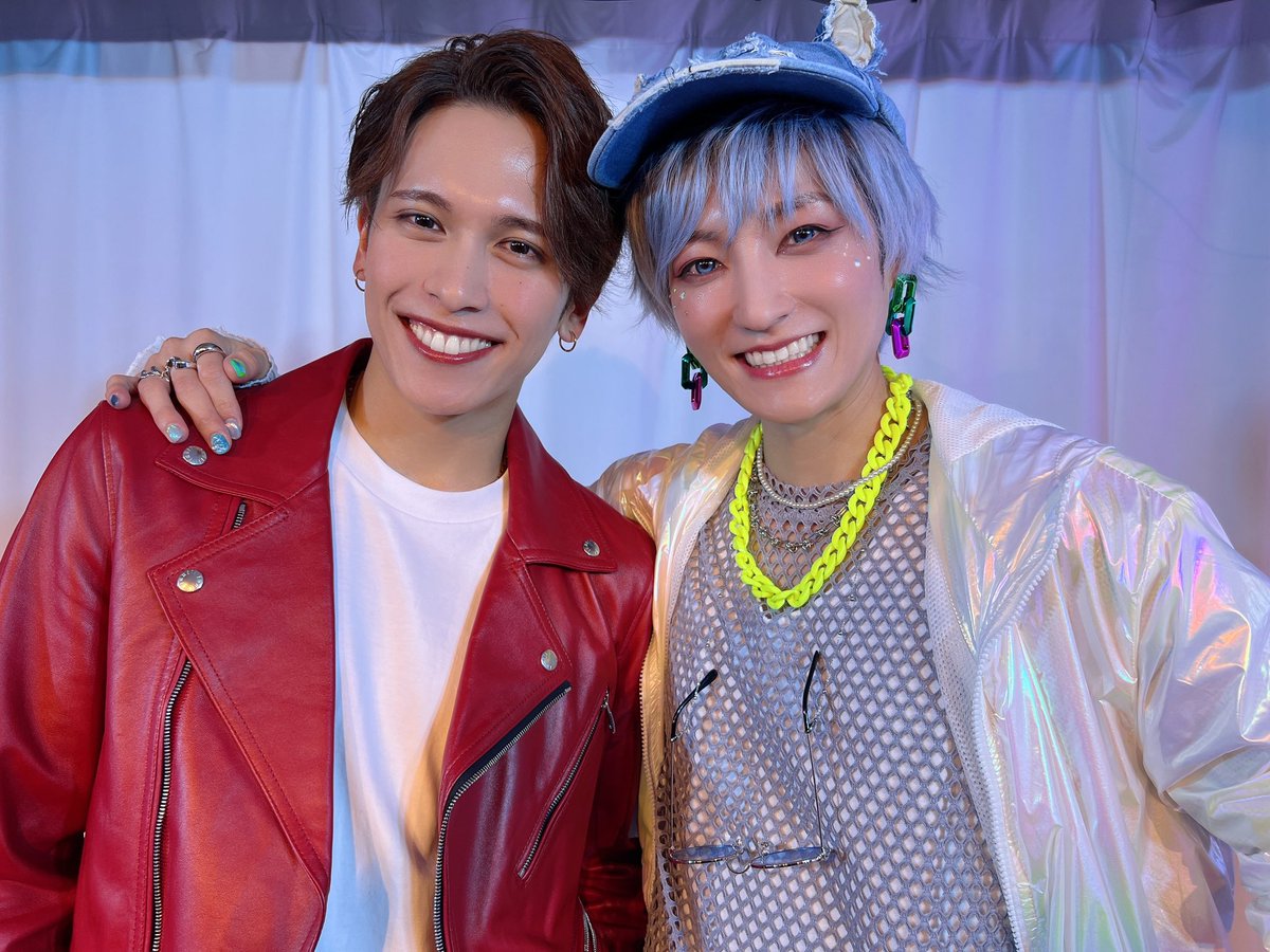 ひなイベ『HINAMARINE』
1,2,3部無事に終了いたしました！
来てくださった皆さんありがとうございました🌊🌞
MCとして全ての部に出演させていただきましたが本当に楽しかった！！！
ひなた君の愛に溢れた最高の1日でした☺️

いい仕事納めだったなぁ〜✨
また来年もよろしくね！相棒！！

#ひなイベ