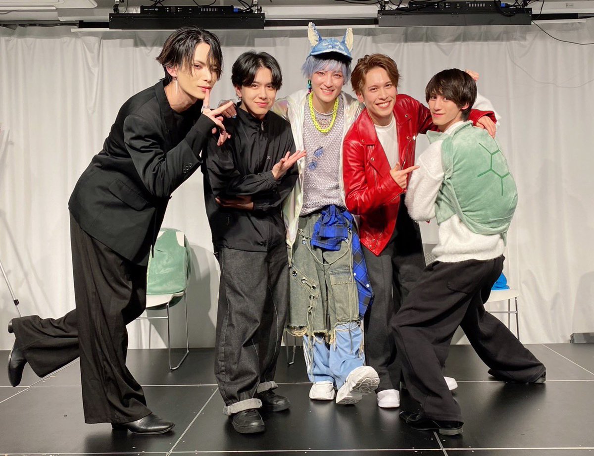 ひなイベ『HINAMARINE』
ご来場誠にありがとうございました🩵
皆さんのおかげで本当に楽しいイベントになりました！
まー君、ゆー君、だいちゃん
ツージー、タクト
ゆーせ、まぐ
みんなも本当にありがとう！

アンケートご協力お願いします♪
forms.gle/cBfm1jn7e2DzNU…
幸せな時間をありがとう✨