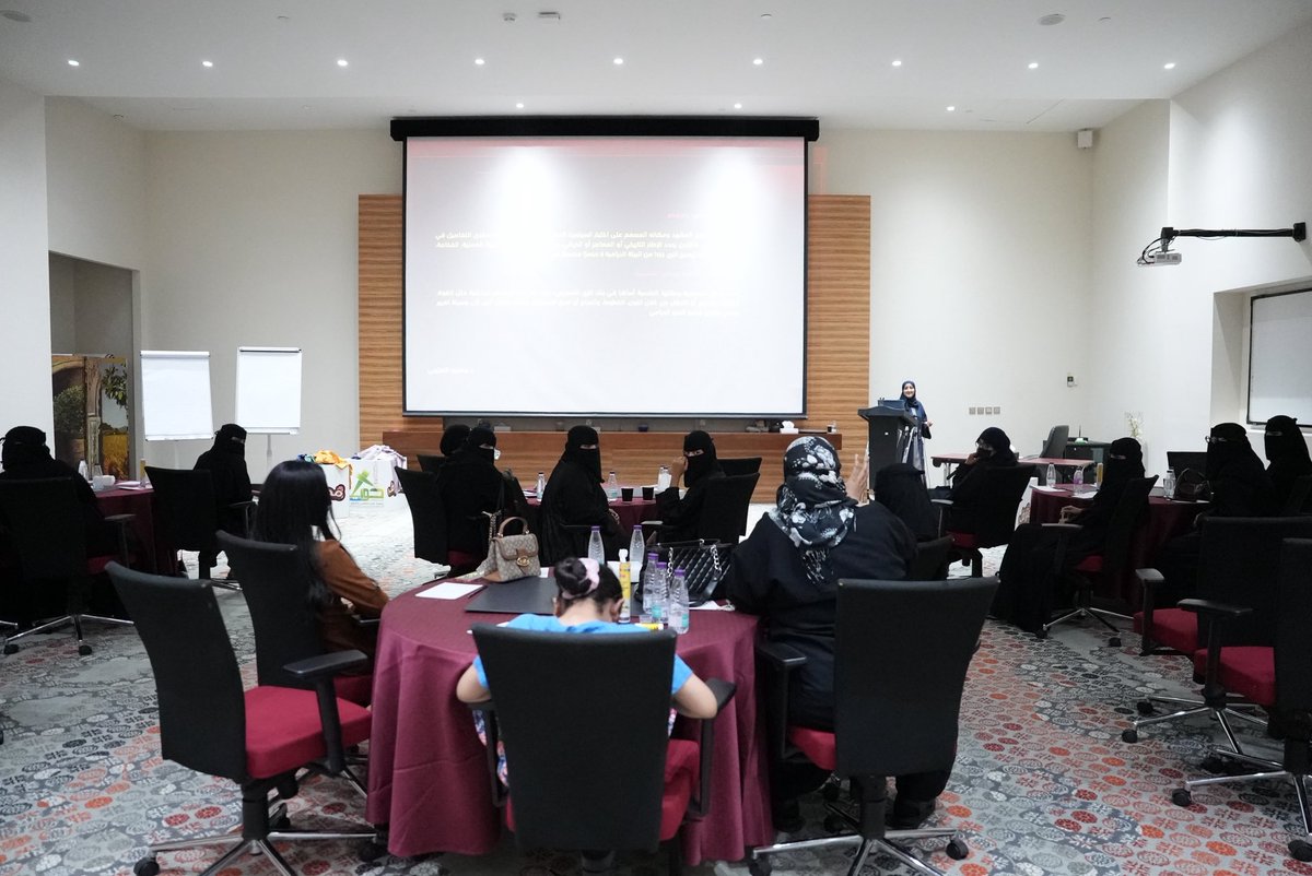 الواقع والخيال لوحات شكلتها أنامل المتدربين في دورة ( الأزياء المسرحية )المدعوم من<a href="/asfgovsa/">صندوق دعم الجمعيات</a> ضمن برنامج #مُحْترَف 
<a href="/MOCPerformArt/">هيئة المسرح والفنون الأدائية</a> <a href="/MOCSaudi/">وزارة الثقافة</a> <a href="/ncnp_sa/">المركز الوطني لتنمية القطاع غير الربحي</a>