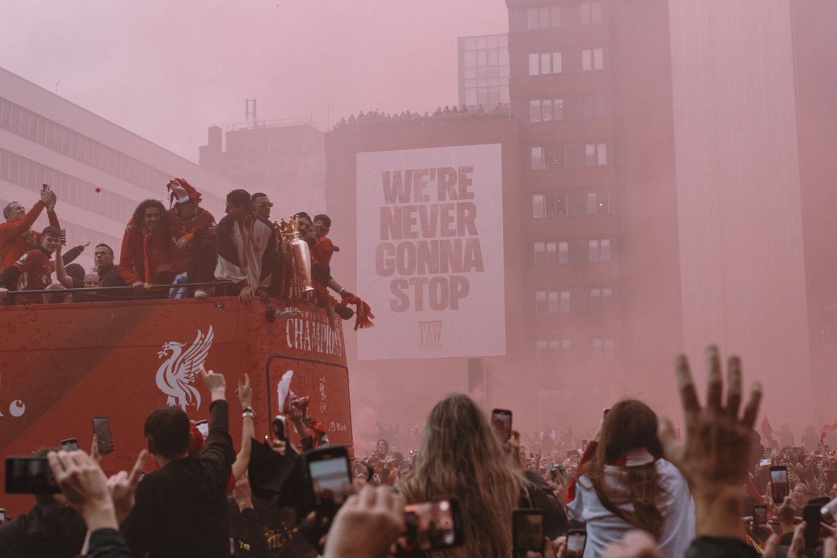 TheAnfieldWrap's tweet photo. Today our feed will be looking back at Liverpool winning their 20th league title 🏆

Quote this with your pictures from the title winning season, the weekend winning it, lifting it, the parade or however you celebrated wherever you were in the world📸 

Go! https://t.co/egYUjNFZQ8